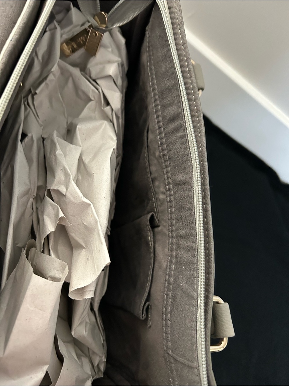 Pink Haley NWT Spacious Gray Classic Satchel Bag. - Picture 4 of 10